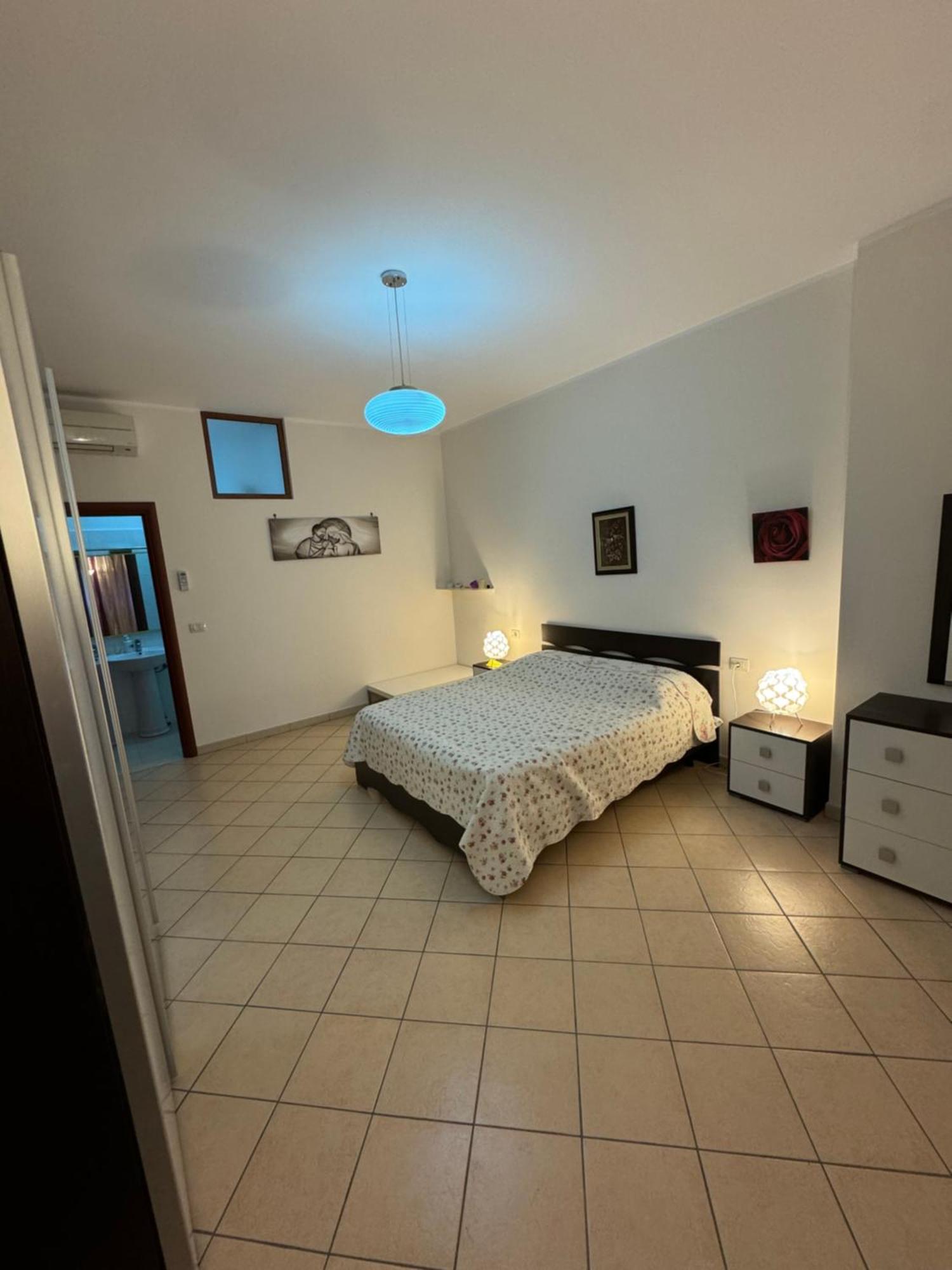 3 Bedrooms Apartment Шкодер Экстерьер фото