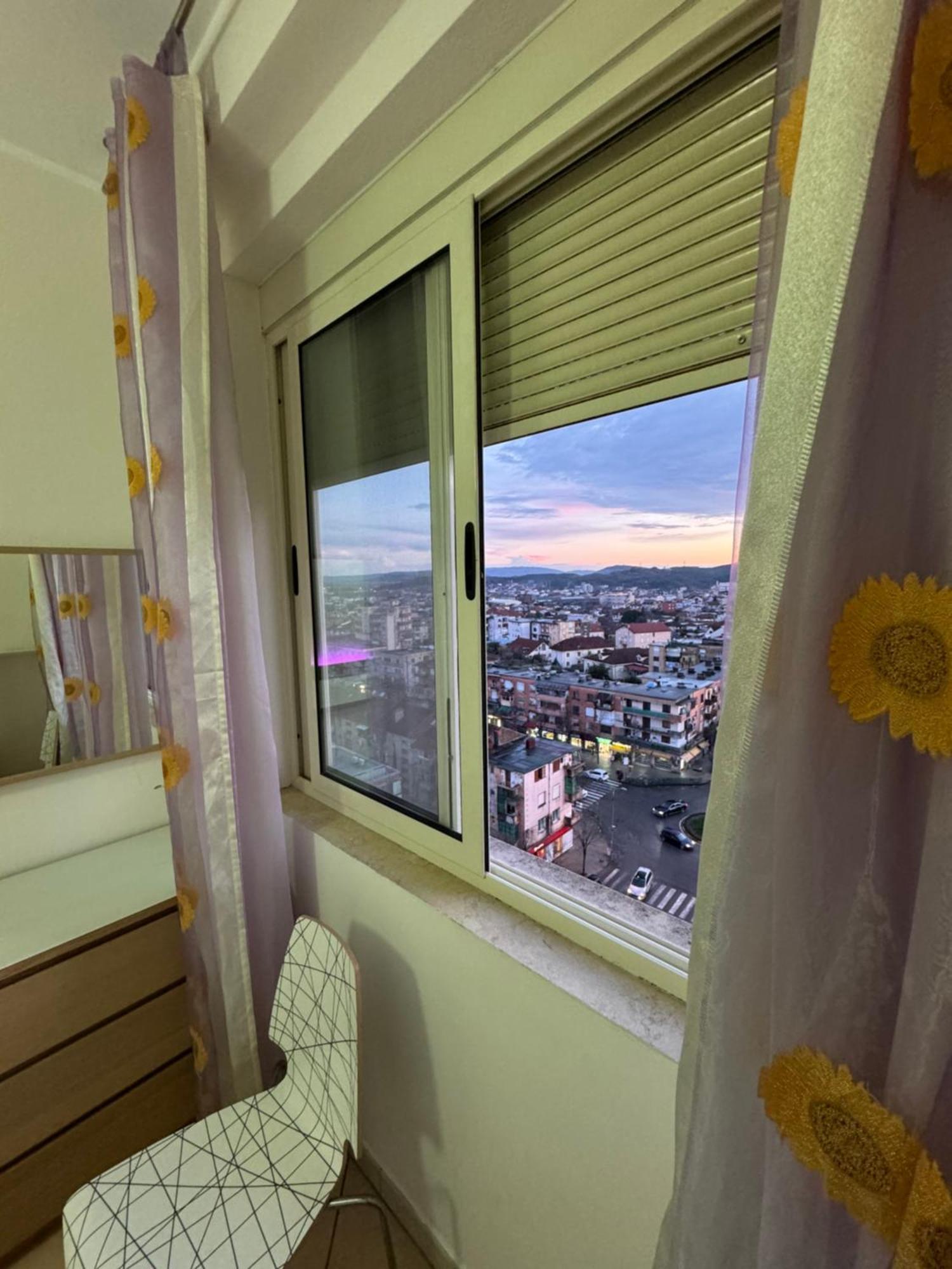 3 Bedrooms Apartment Шкодер Экстерьер фото
